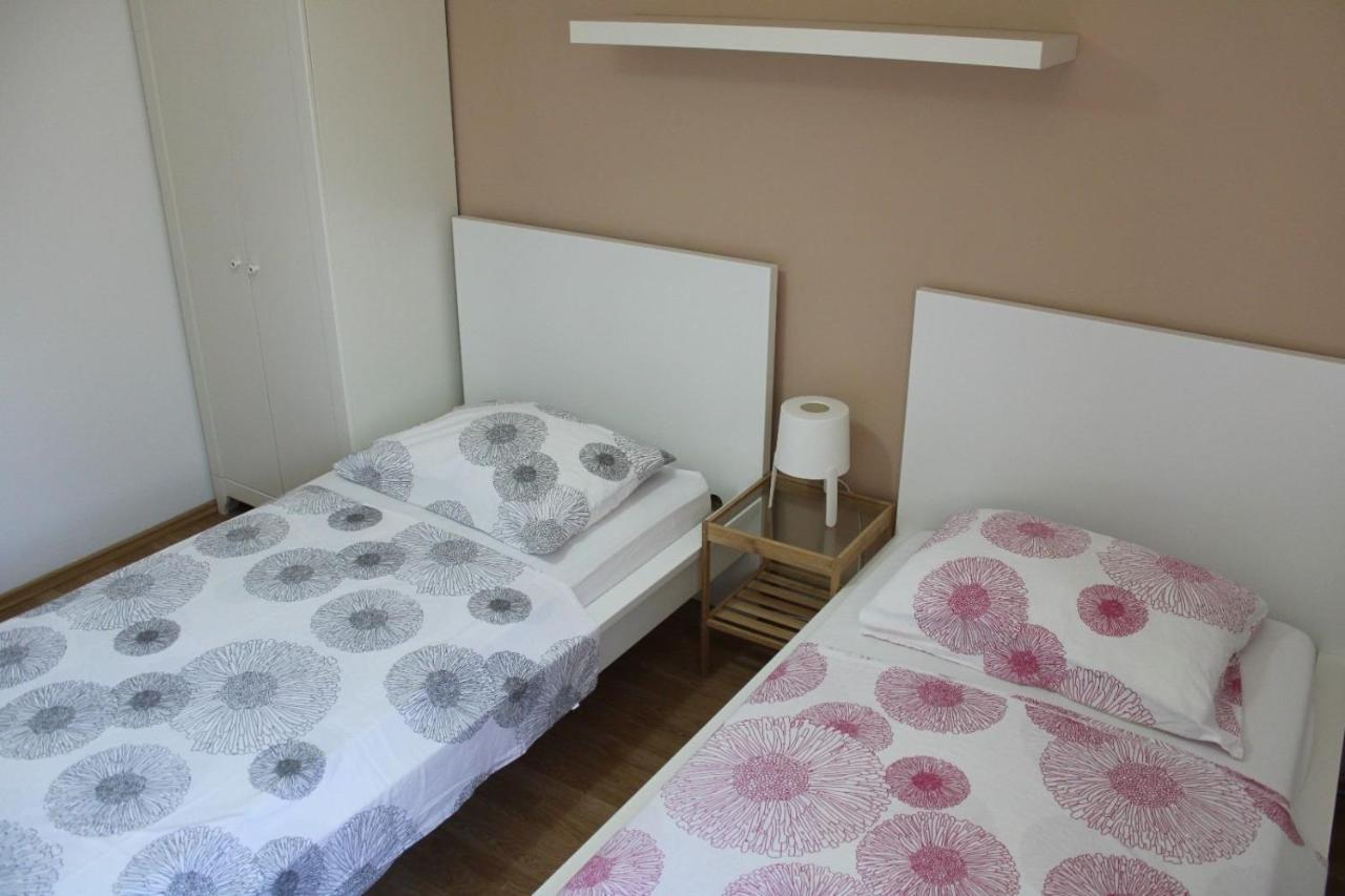 Apartment Mirta Pola Esterno foto